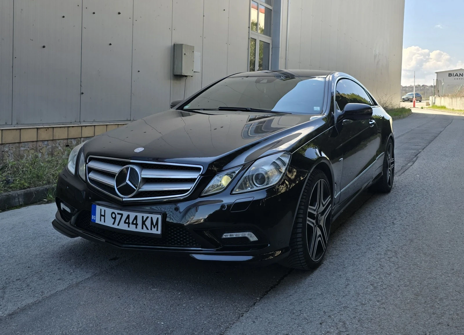 Mercedes-Benz E 350 AMG/Keyless, снимка 4 - Автомобили и джипове - 54098266