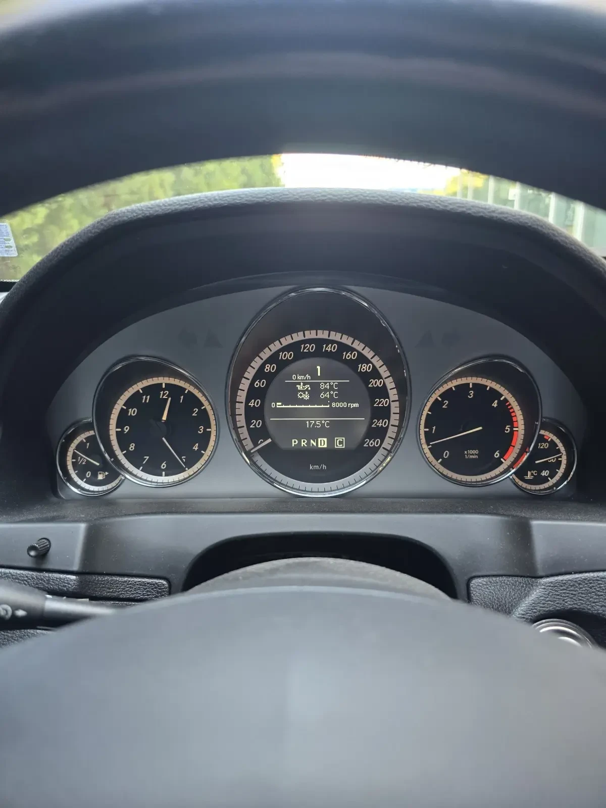 Mercedes-Benz E 350 AMG/Keyless, снимка 10 - Автомобили и джипове - 54098266