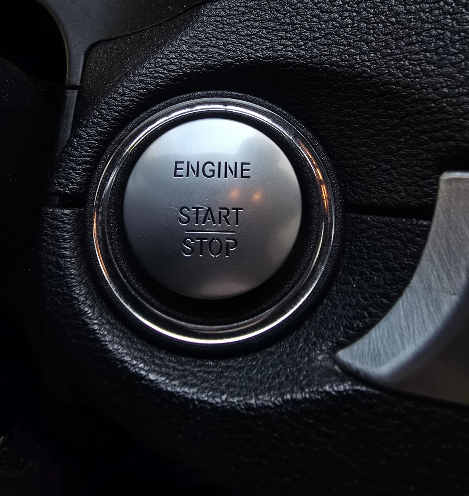 Mercedes-Benz E 350 AMG/Keyless, снимка 15 - Автомобили и джипове - 54098266