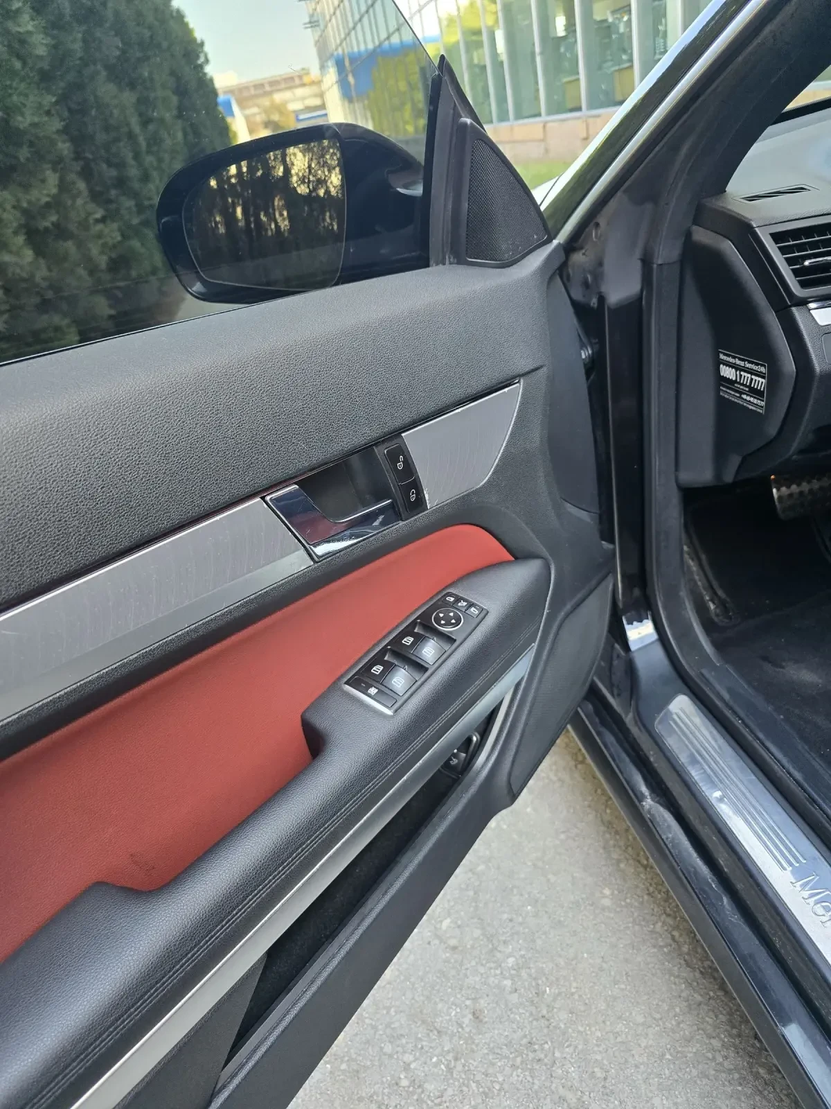 Mercedes-Benz E 350 AMG/Keyless, снимка 11 - Автомобили и джипове - 54098266