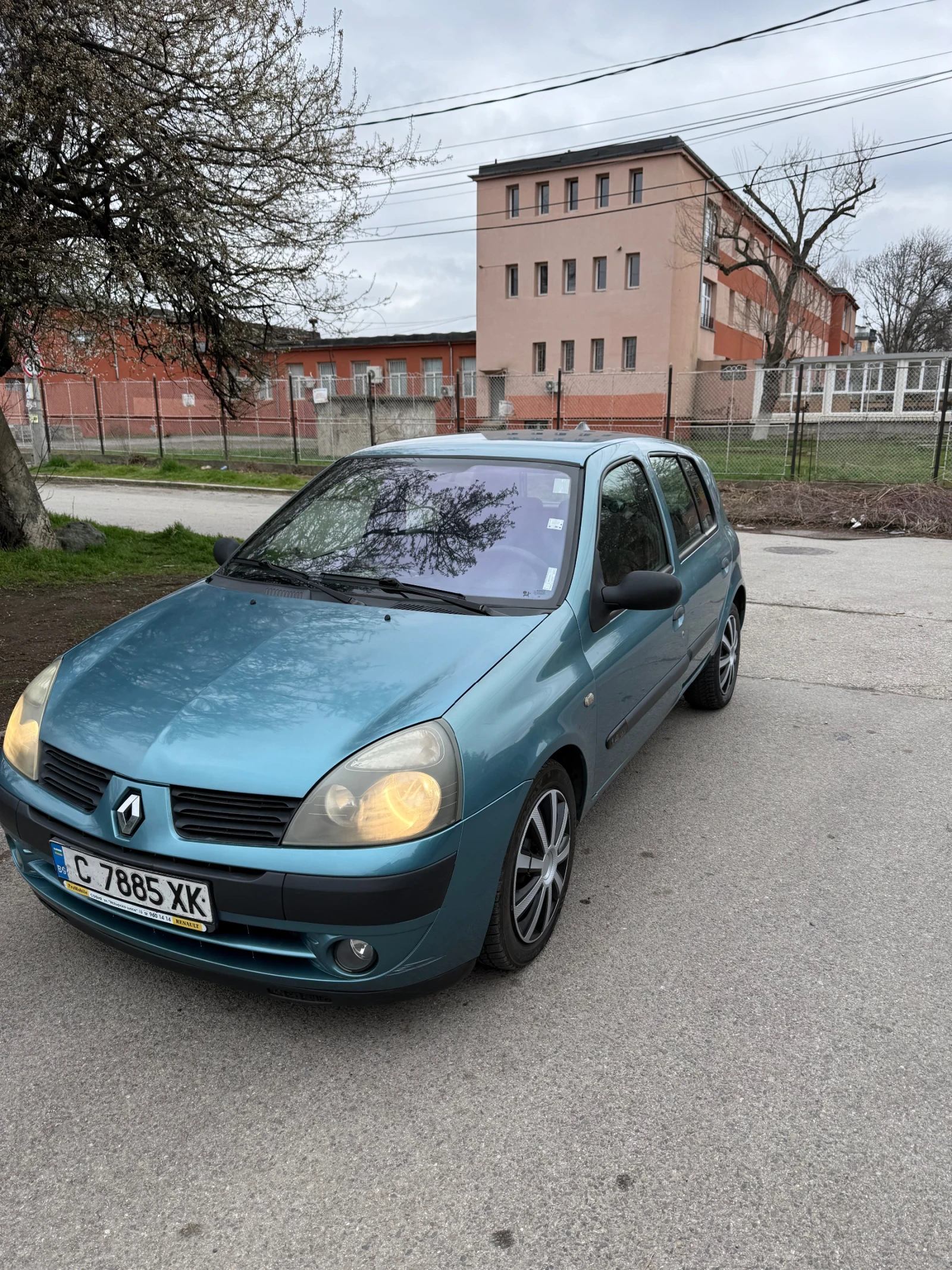 Renault Clio, снимка 2 - Автомобили и джипове - 54146519