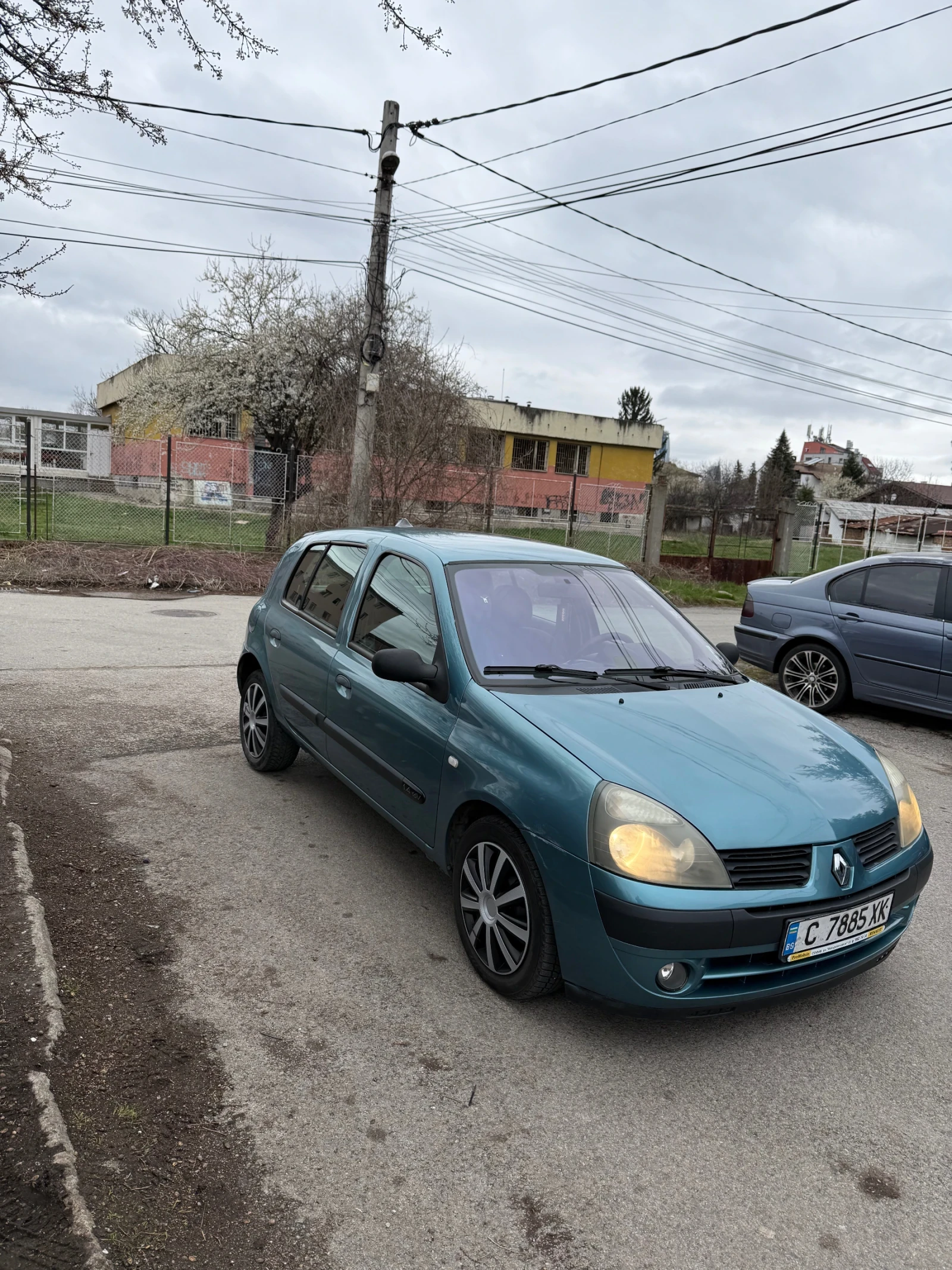Renault Clio, снимка 3 - Автомобили и джипове - 54146519