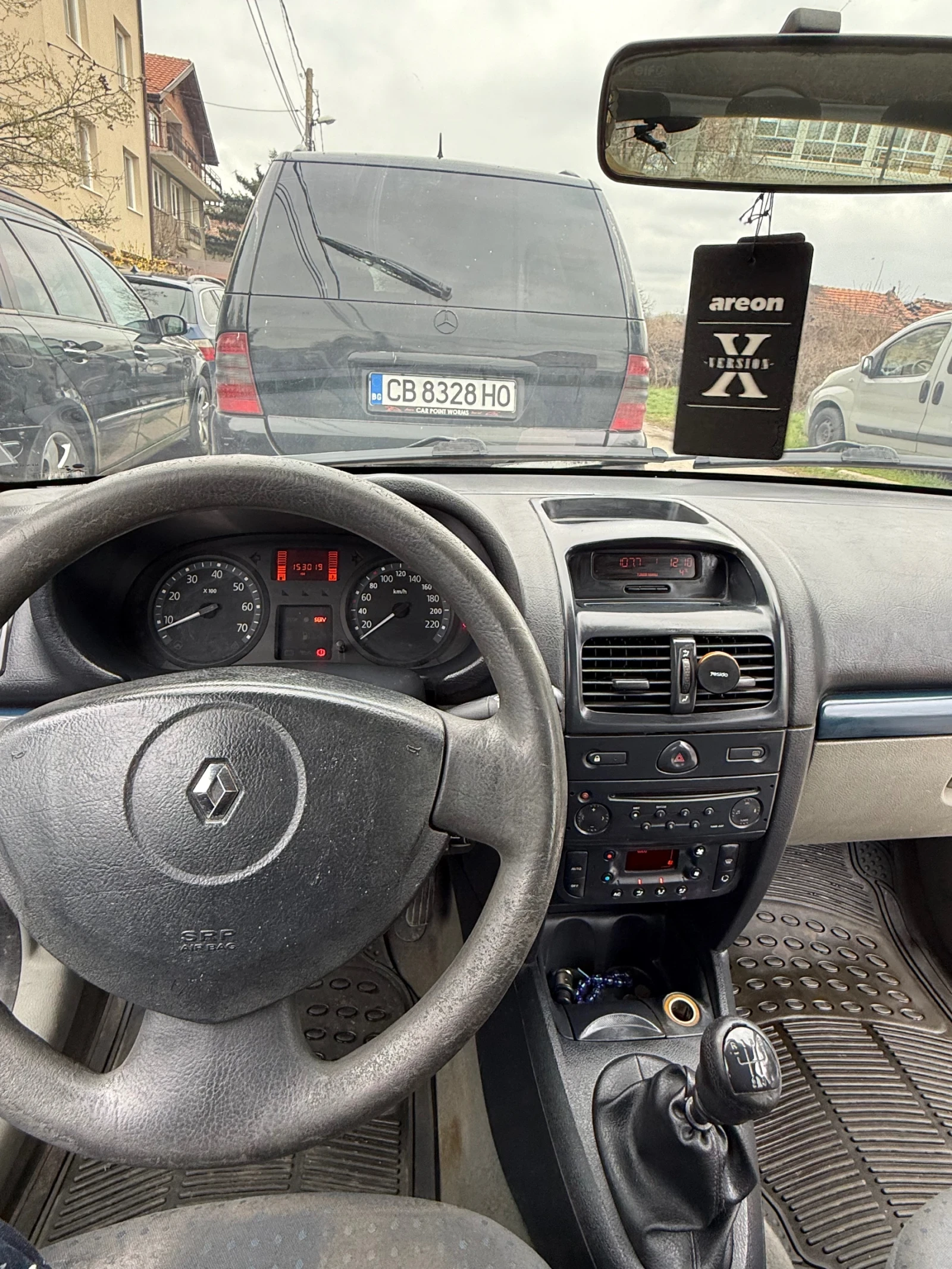 Renault Clio, снимка 12 - Автомобили и джипове - 54146519