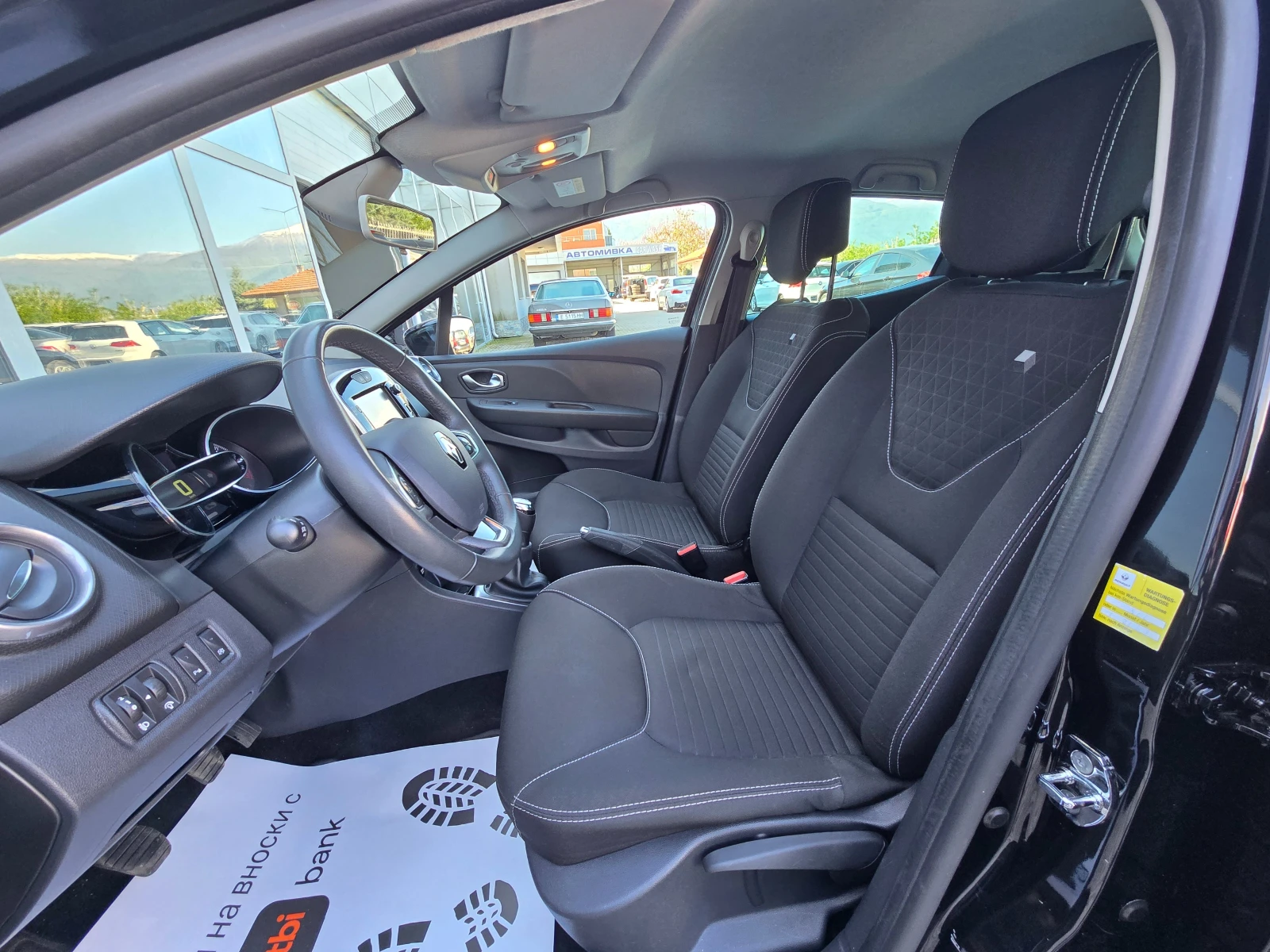 Renault Clio LIMITED* * 88000km!!!!!!, снимка 11 - Автомобили и джипове - 54419587