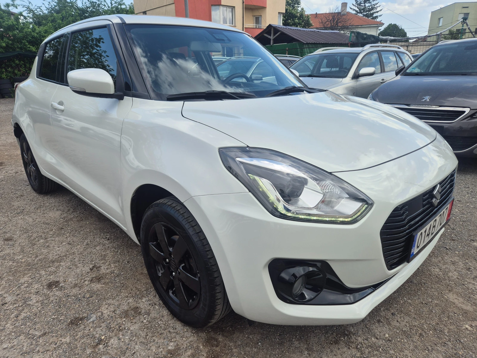Suzuki Swift 1.2SHVS/4x4, снимка 3 - Автомобили и джипове - 54510370