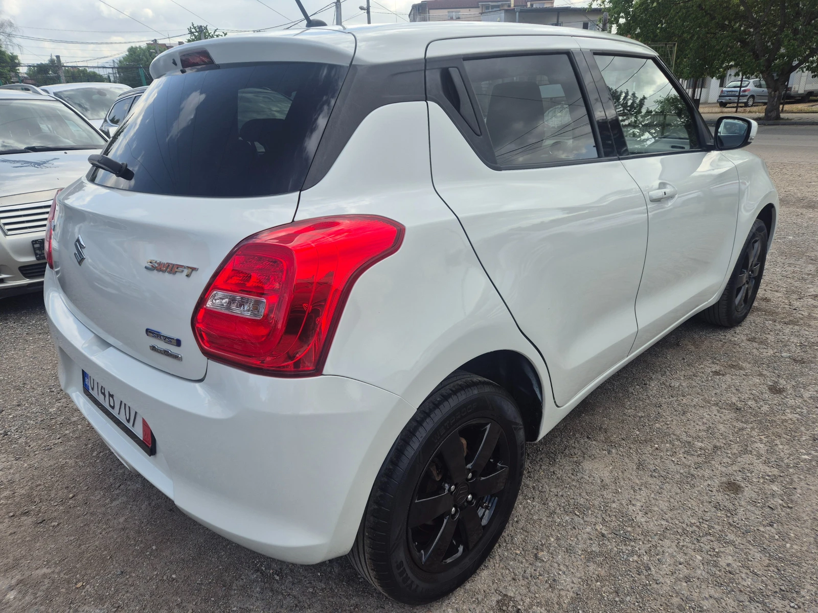 Suzuki Swift 1.2SHVS/4x4, снимка 6 - Автомобили и джипове - 54510370