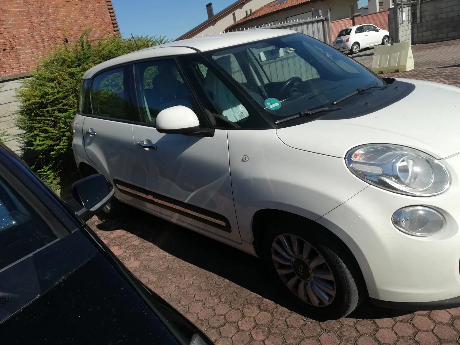 Fiat 500L 1.3 Multijet АВТОМАТ/НАВИ/EURO 6 Очакван внос, снимка 2 - Автомобили и джипове - 55159665
