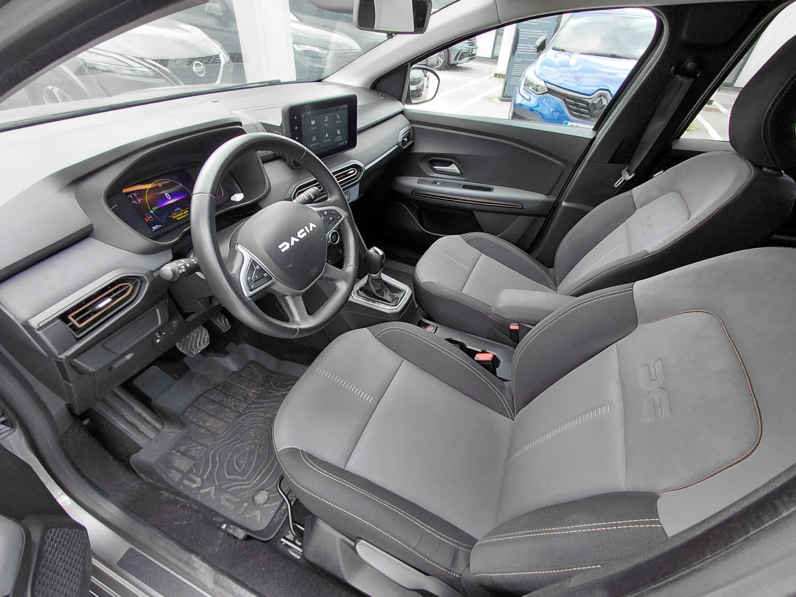 Dacia Jogger Extreme/HYBRID 140к.с/6+ 1 места, снимка 12 - Автомобили и джипове - 55175492
