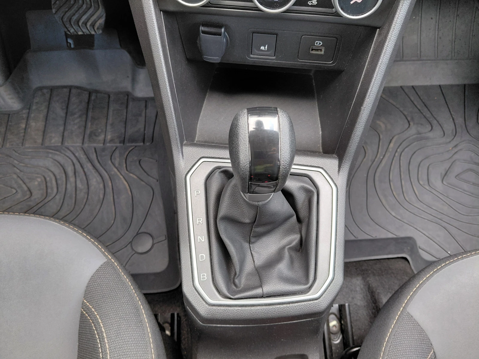 Dacia Jogger Extreme/HYBRID 140к.с/6+ 1 места, снимка 11 - Автомобили и джипове - 55175492