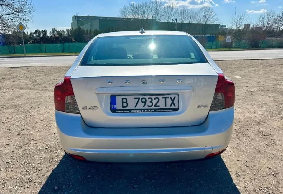 Volvo S40, снимка 4 - Автомобили и джипове - 55954323