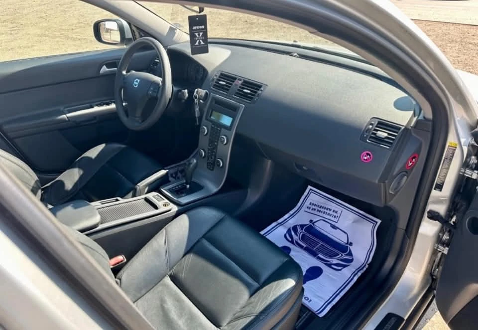 Volvo S40, снимка 9 - Автомобили и джипове - 55954323