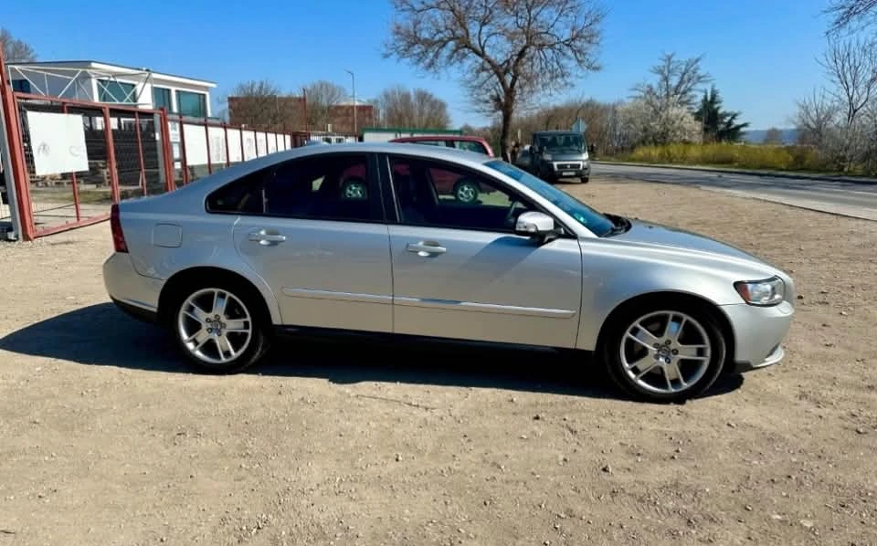 Volvo S40, снимка 5 - Автомобили и джипове - 55954323