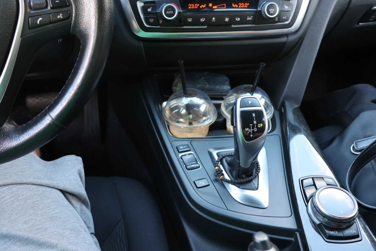 BMW 320, снимка 10 - Автомобили и джипове - 56107484