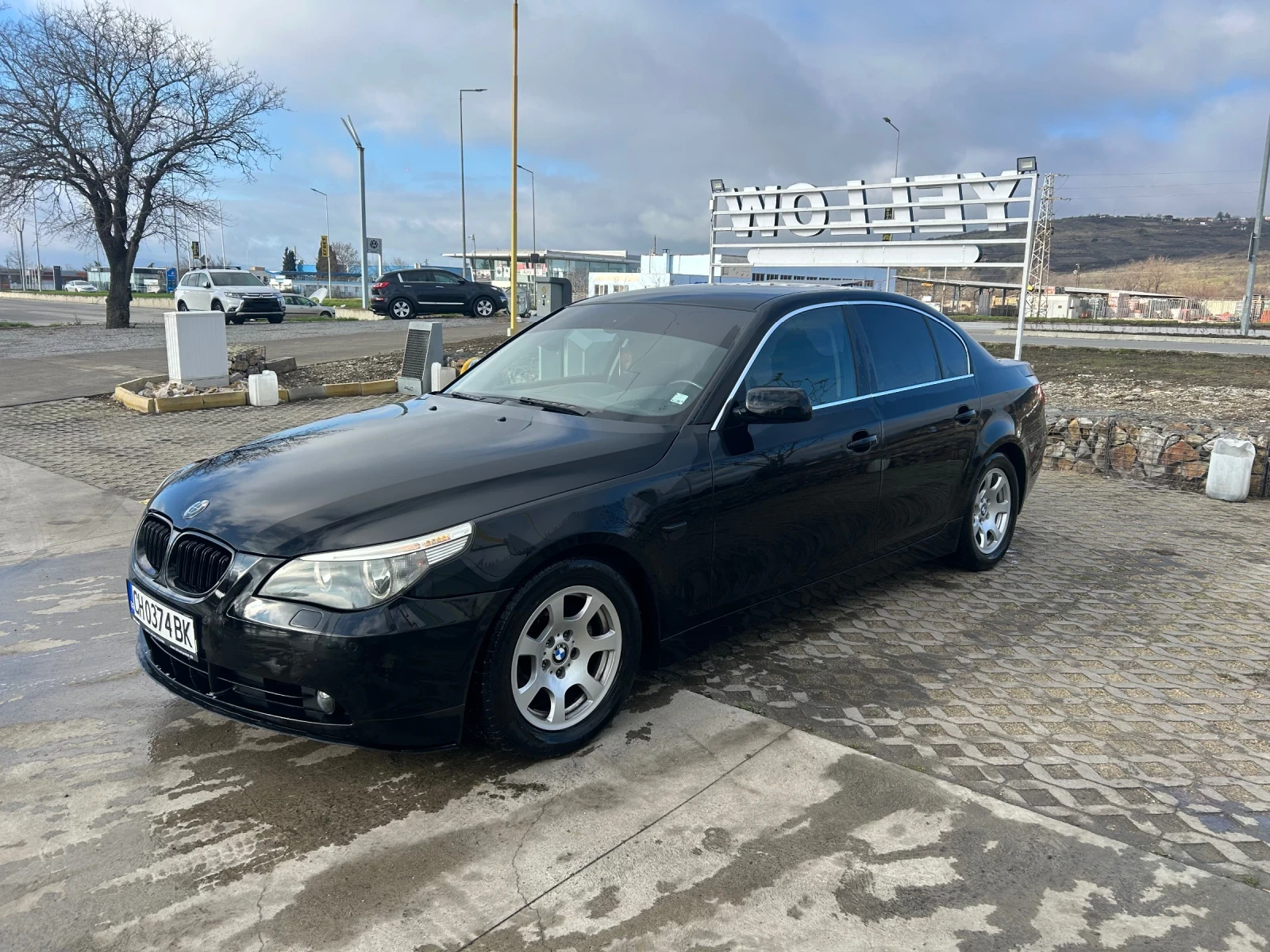 BMW 520, снимка 3 - Автомобили и джипове - 56133879