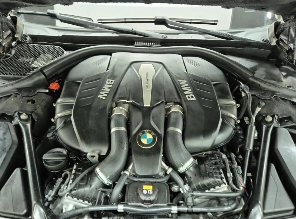 BMW 750 2020 FACE | LONG | XDRIVE | BOWER&WILKINS, снимка 6 - Автомобили и джипове - 56248948