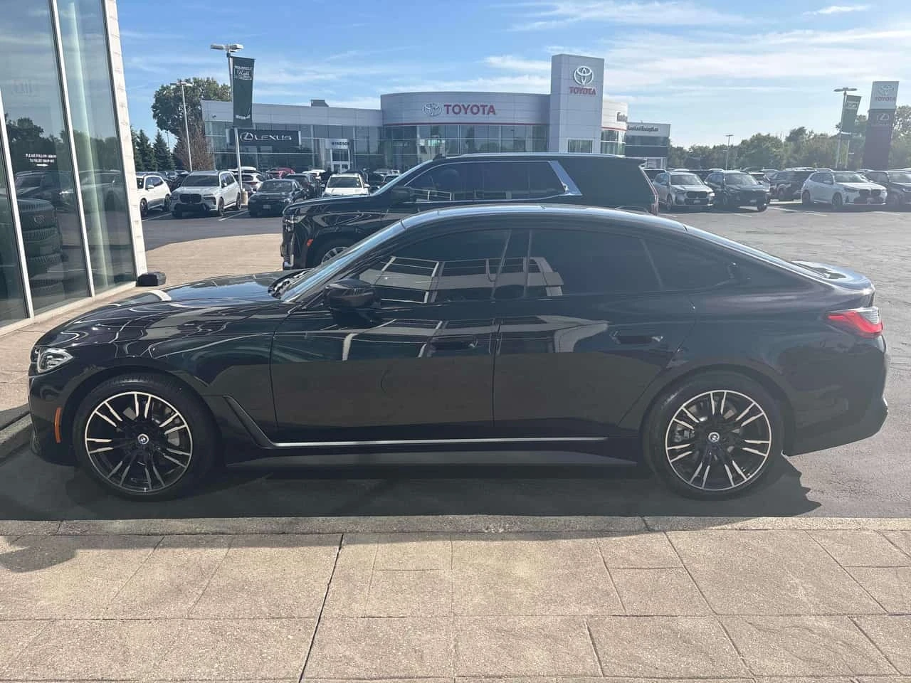 BMW i4 eDrive35 | CARFAX | ��������������� | Mobile.bg � ����������� 3