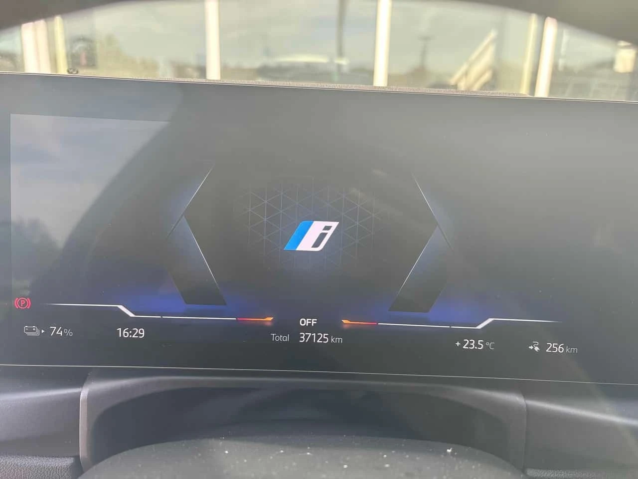 BMW i4 eDrive35 | CARFAX | ��������������� | Mobile.bg � ����������� 8