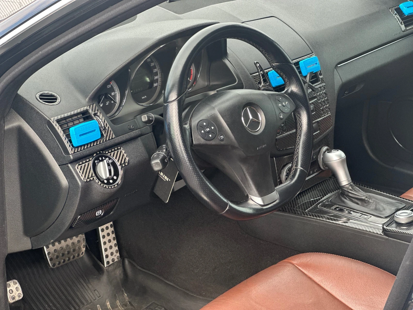 Mercedes-Benz C 320 C320, снимка 8 - Автомобили и джипове - 56631837