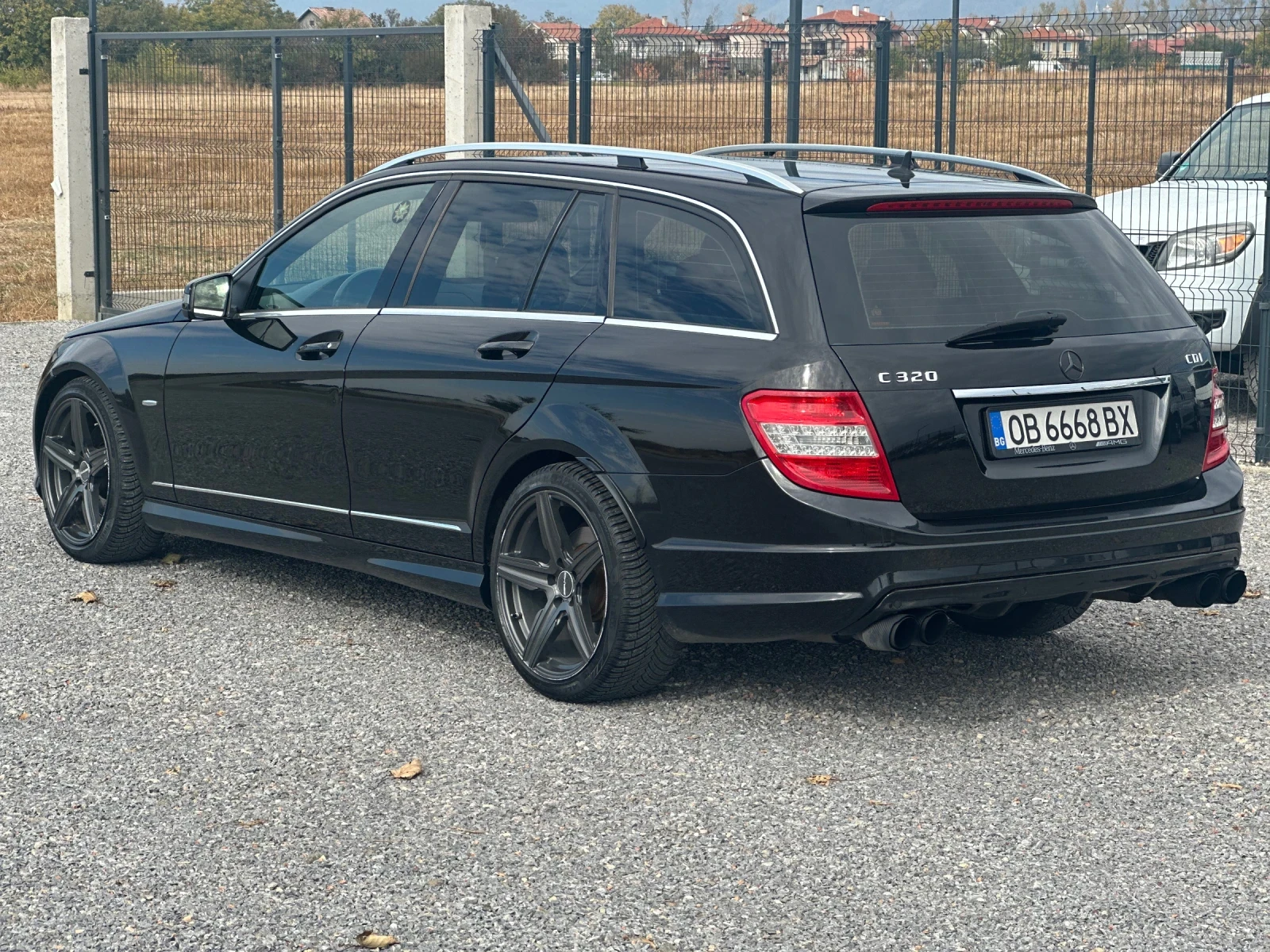 Mercedes-Benz C 320 C320, снимка 7 - Автомобили и джипове - 56631837