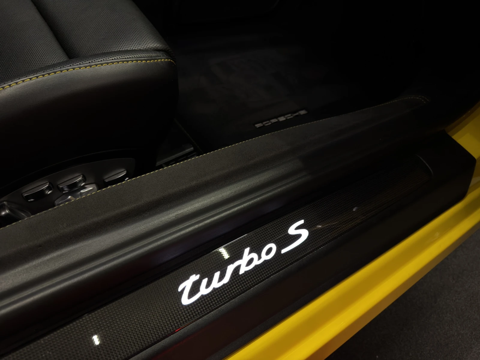 Porsche 911 991.2 Turbo S, снимка 14 - Автомобили и джипове - 56727414