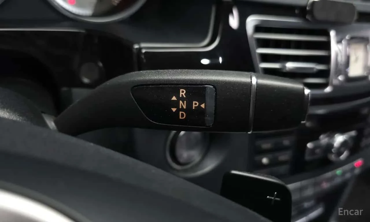 Mercedes-Benz E 300 * E300 Avangard * ЦЕНА ДО БГ, снимка 9 - Автомобили и джипове - 56742070