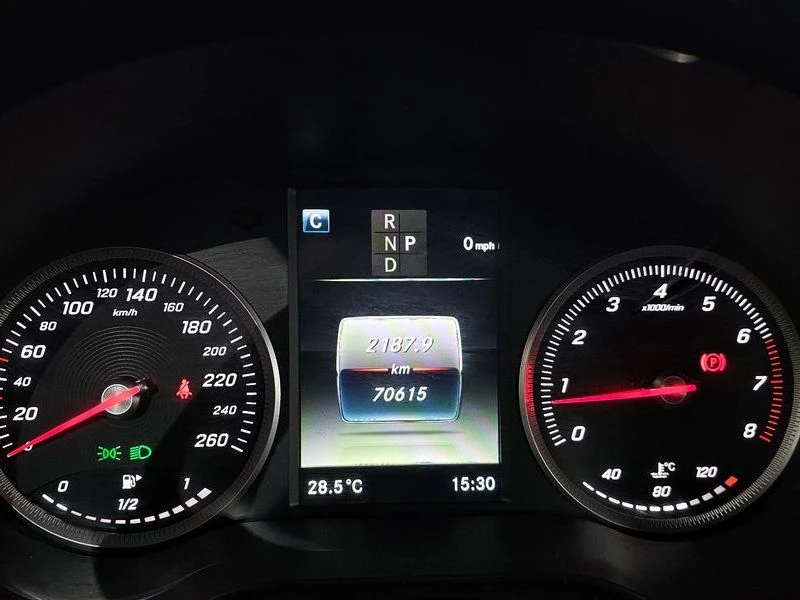 Mercedes-Benz GLC GCL300 4MATIC Coupe| 245к.с.| ВКЛ.ТЕХНОТЕСТ, снимка 8 - Автомобили и джипове - 55300110