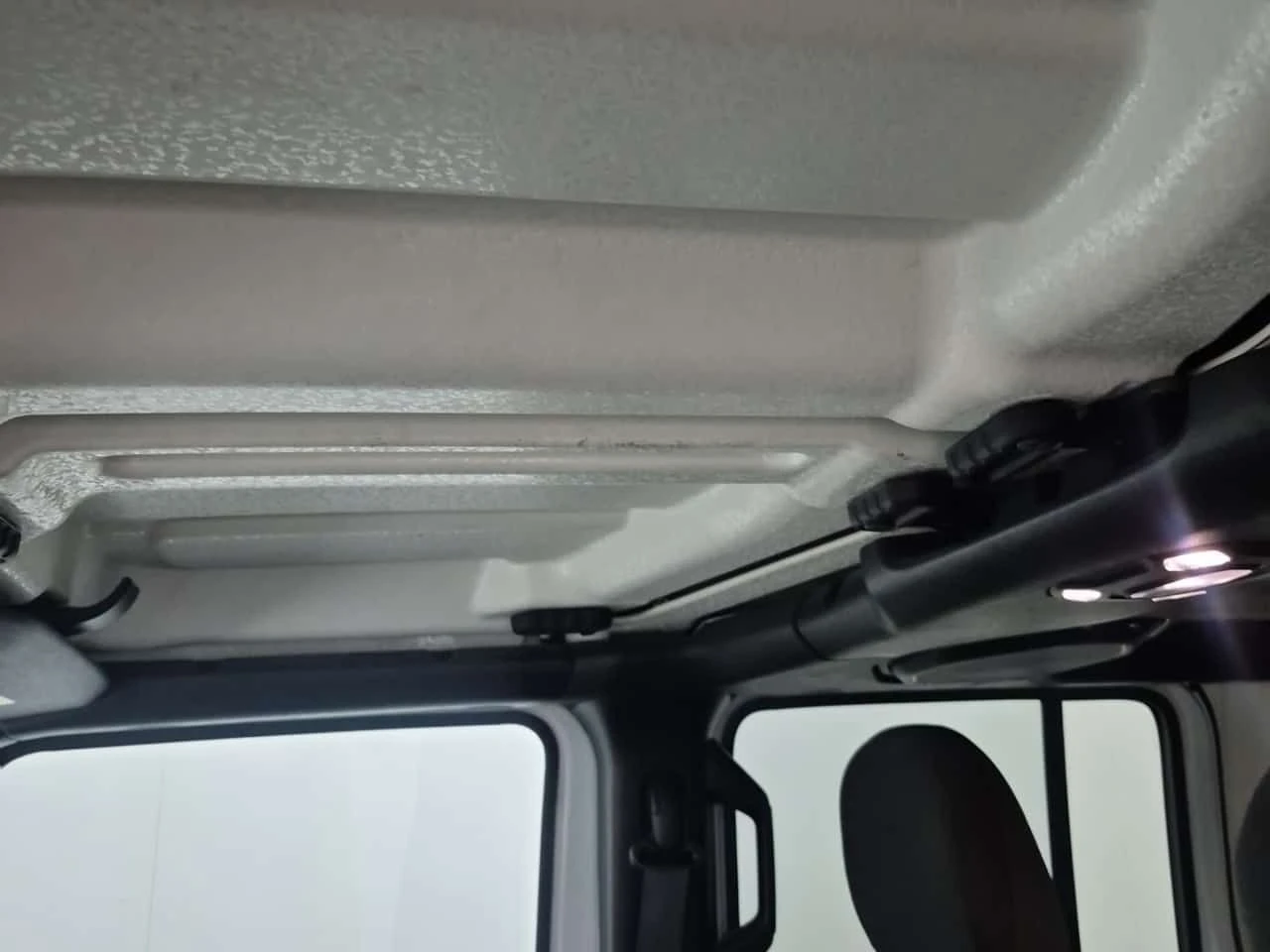 Jeep Wrangler * SAHARA * 2 ����� * ������� * ����� * NAVI | Mobile.bg � ����������� 13