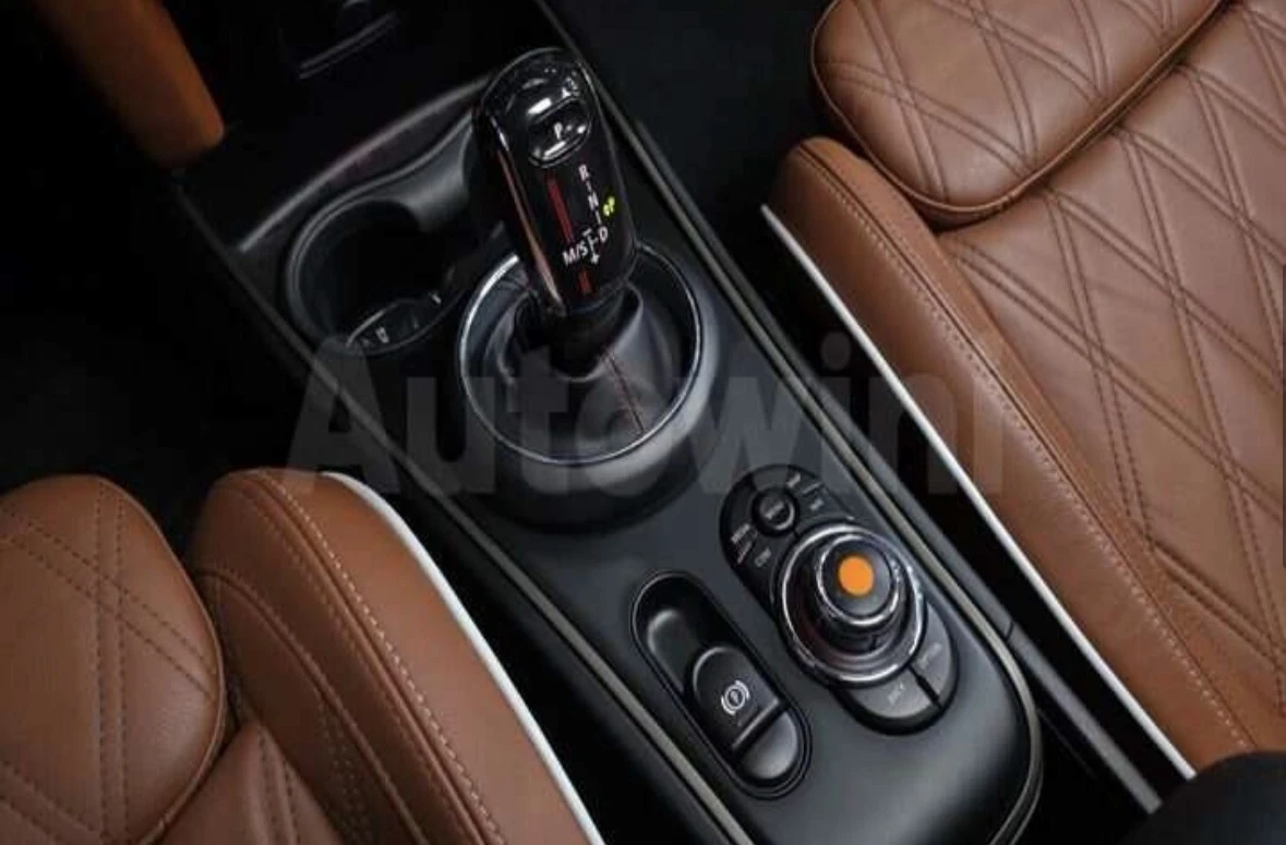 Mini Countryman SD ALL4, снимка 7 - Автомобили и джипове - 55746501