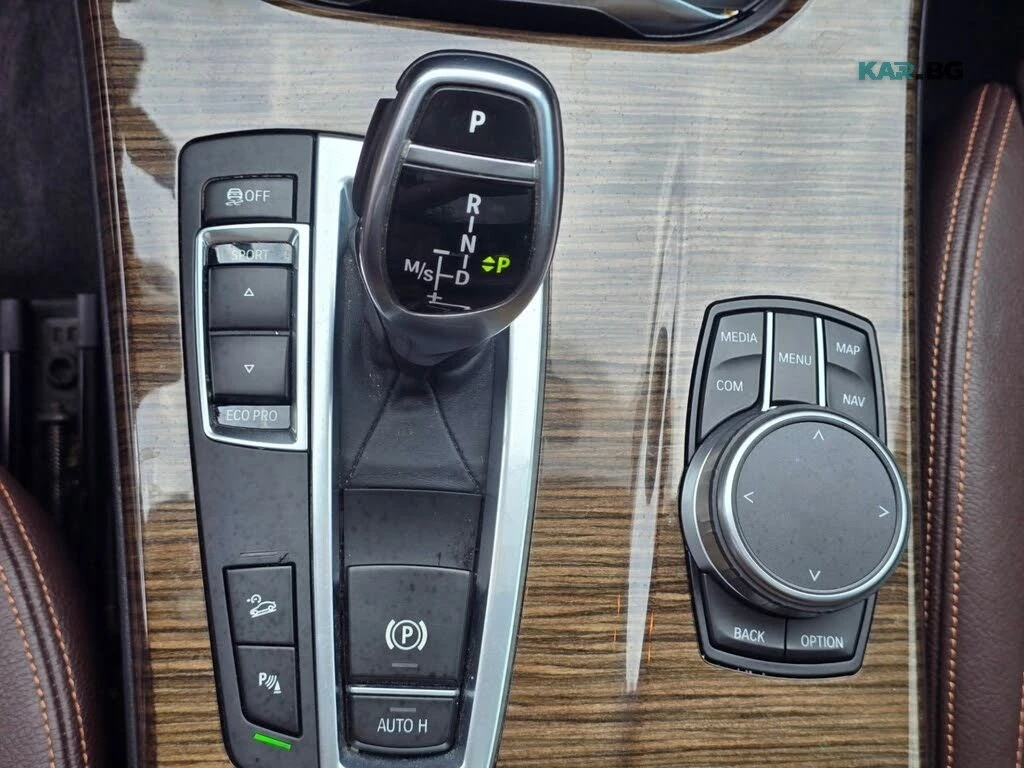 BMW X3 xDrive28i * M Pack * АвтоКредит * (ЦЕНА ДО БГ), снимка 11 - Автомобили и джипове - 55930358