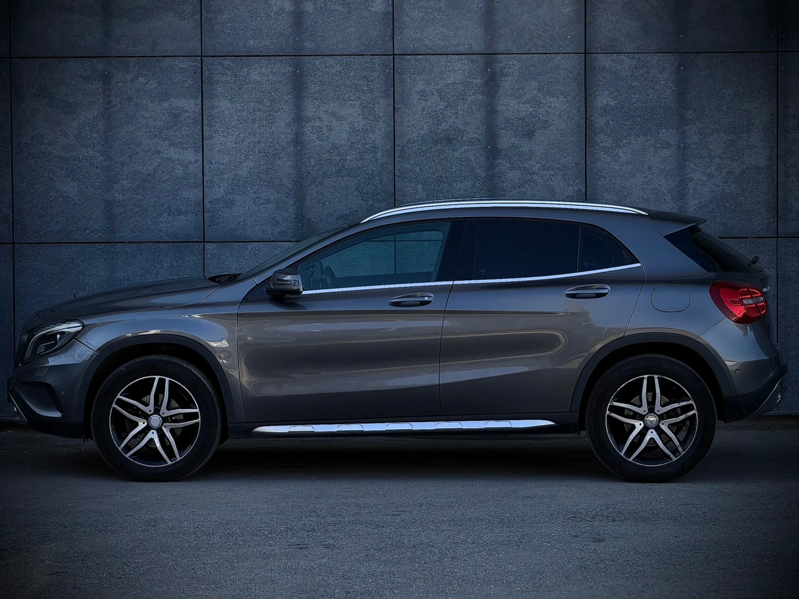 Mercedes-Benz GLA 220 4 Matic, 90000КМ, Facelift, снимка 5 - Автомобили и джипове - 56200273