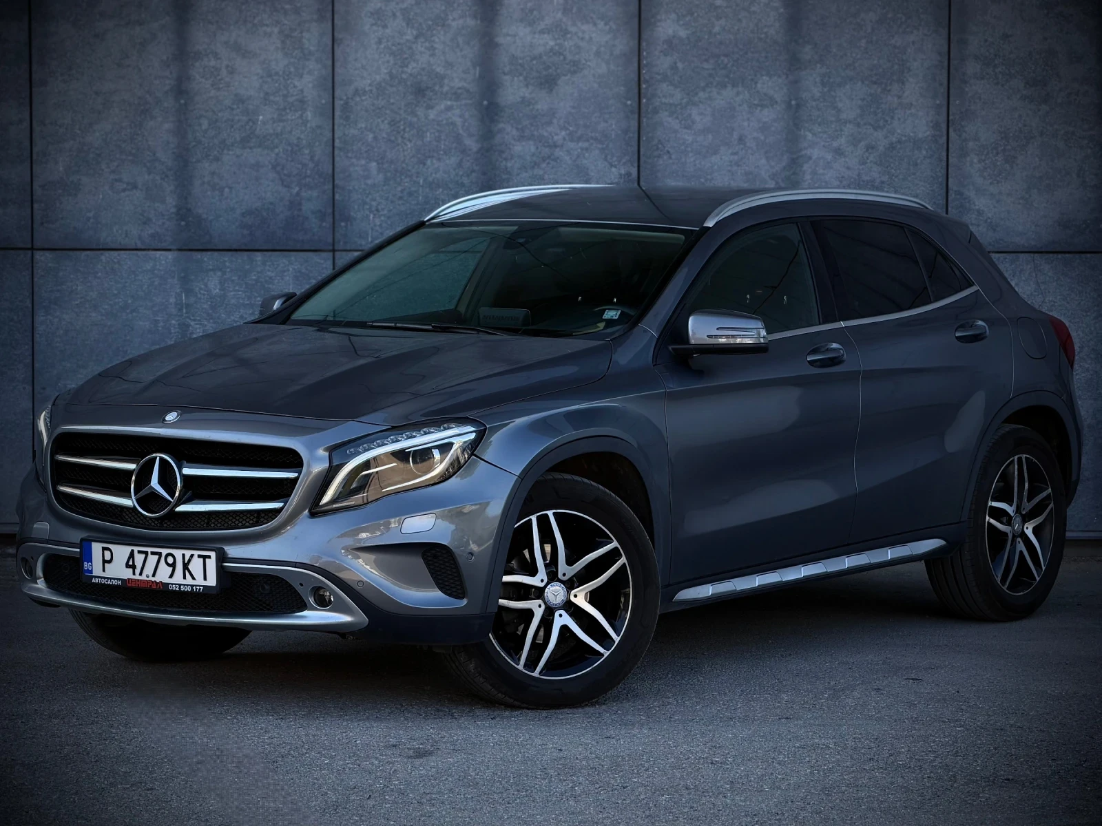 Mercedes-Benz GLA 220 4 Matic, 90000КМ, Facelift, снимка 2 - Автомобили и джипове - 56200273