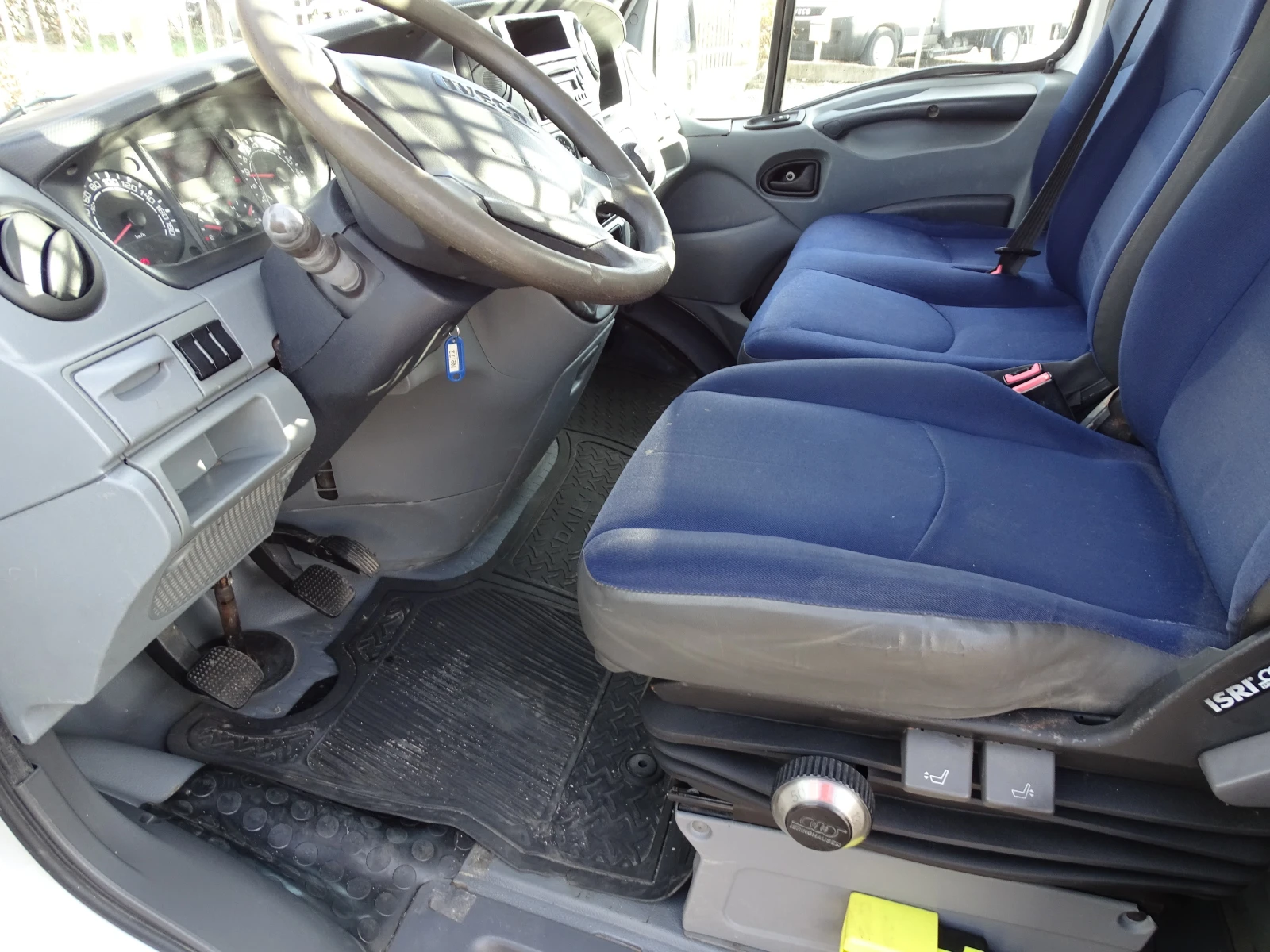 Iveco 35c15 * * ��������* * ��� ���� �� ��������� | Mobile.bg � ����������� 16