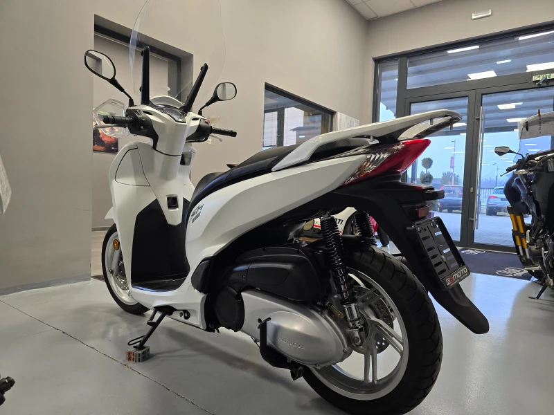 Honda Sh 300ie, ABS, 2016г., снимка 5 - Мотоциклети и мототехника - 52933857