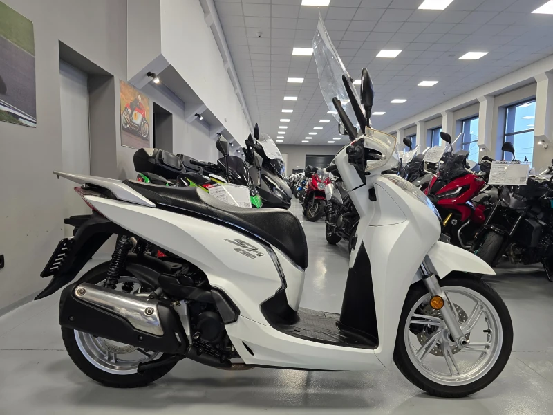 Honda Sh 300ie, ABS, 2016г., снимка 2 - Мотоциклети и мототехника - 52933857