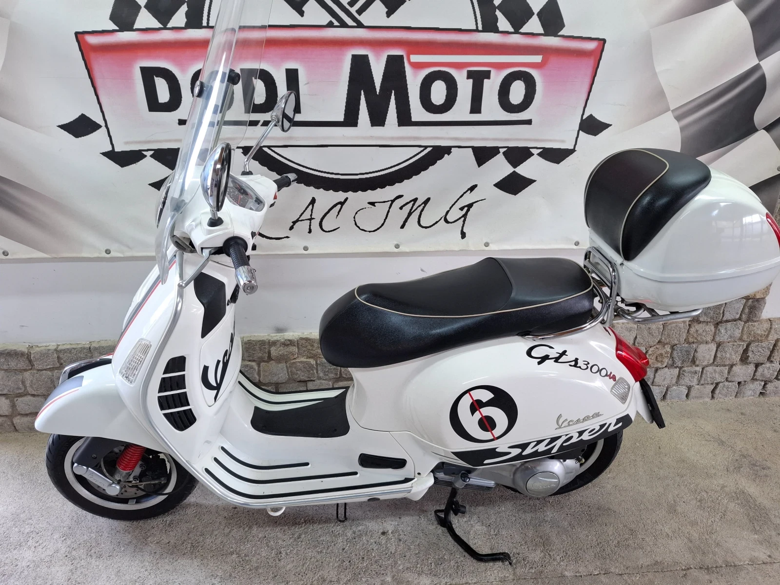 Vespa GTS 300ie, снимка 5 - Мотоциклети и мототехника - 54137912