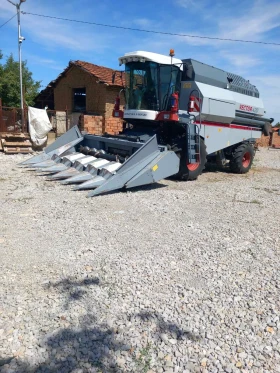 Комбайн Rostselmash Vektor 420, снимка 2