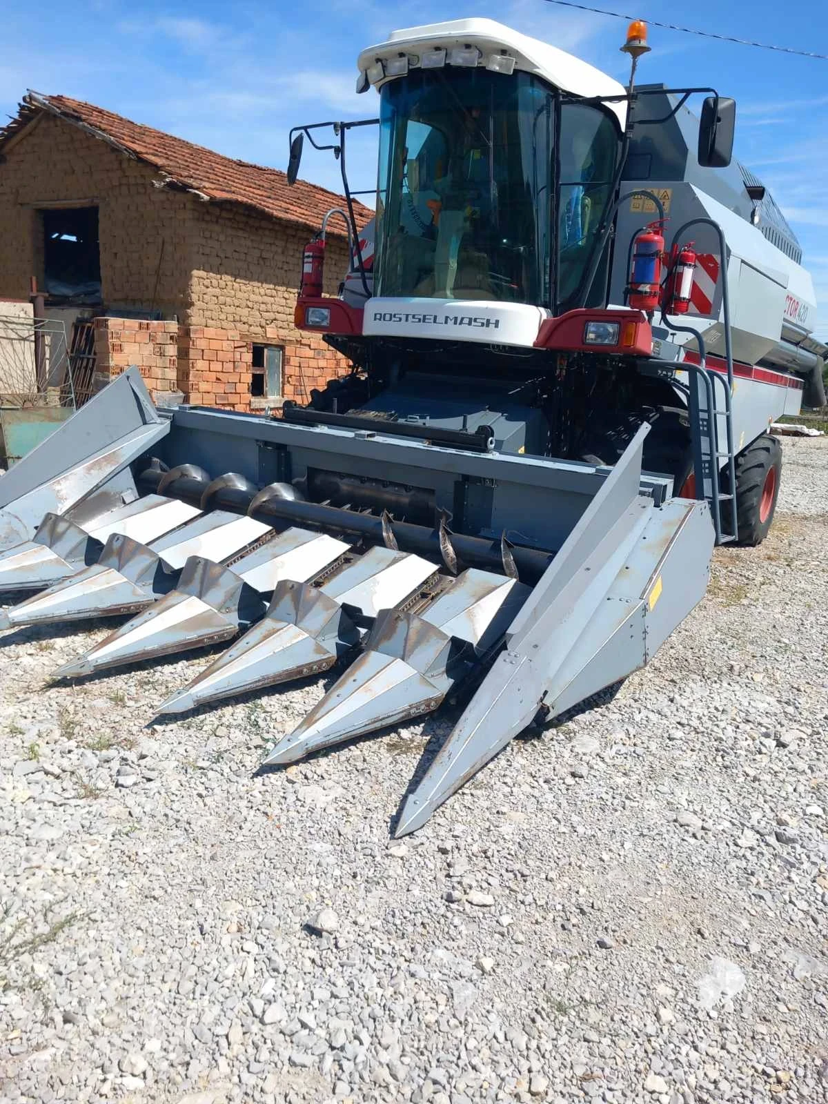 Комбайн Rostselmash Vektor 420