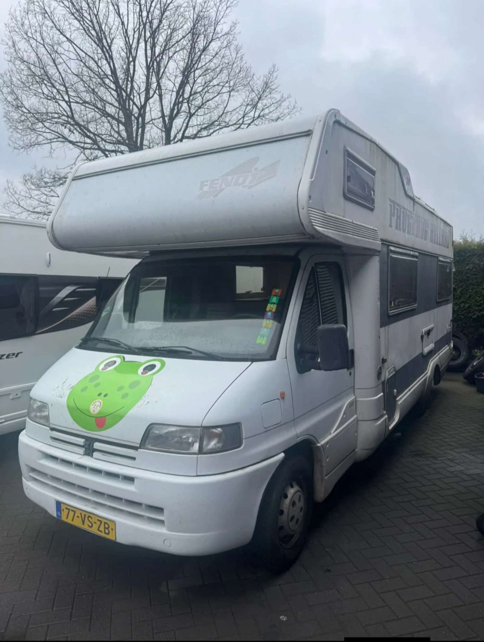 Кемпер Peugeot FEND алко шаси, снимка 2 - Каравани и кемпери - 54002785