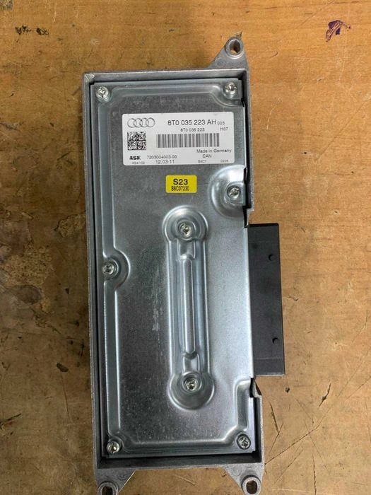 Усилвател за Audi A4 А5 A6 Обикновенна музика 8T0035223AH