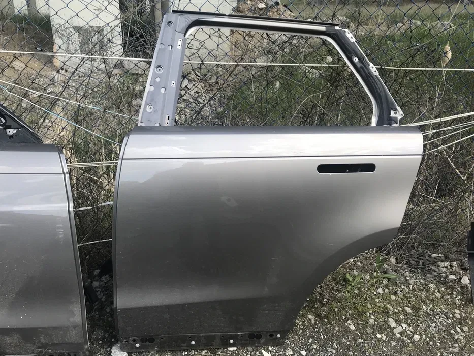 Врати за Рейндж Ровър Спорт Range Rover Sport 2023г, снимка 4 - Части - 56199136