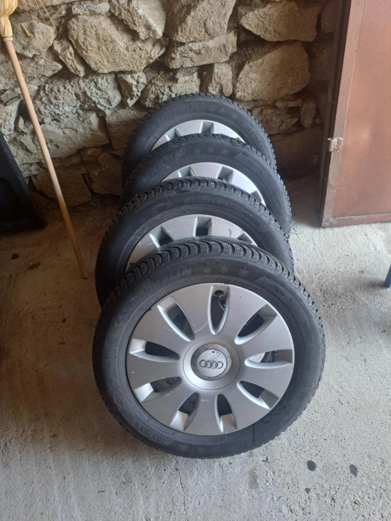 Гуми с джанти 205/55R16 за VW Passat | Mobile.bg — изображение 1