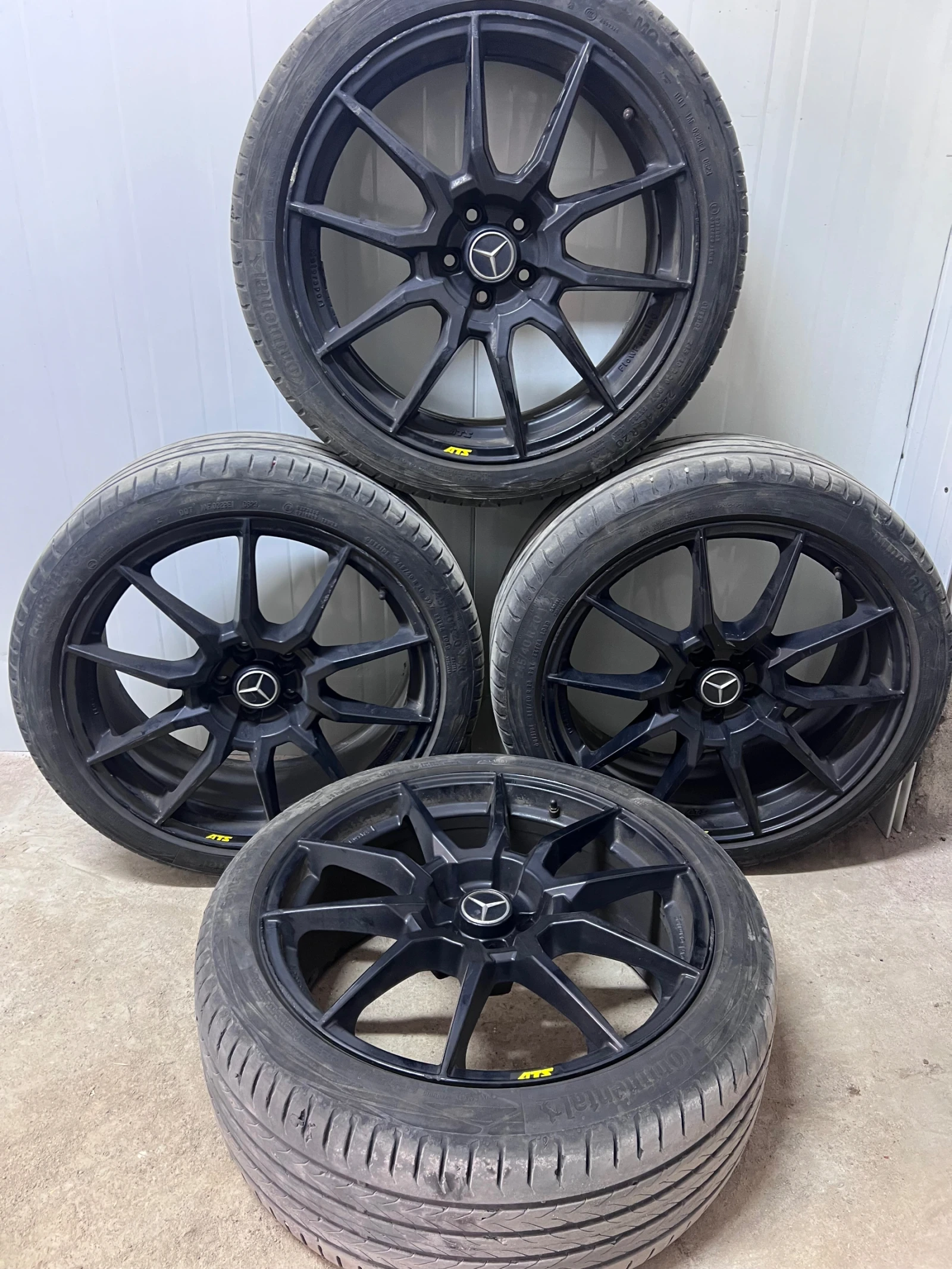 Гуми с джанти Continental 245/40R20