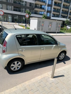 Daihatsu Sirion 1.3-91к.с автоматик 4х4, снимка 2
