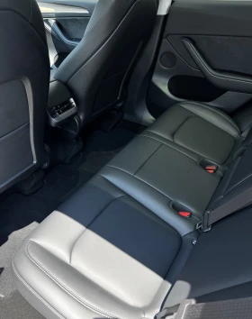 Tesla Model Y Long Range Dual AWD, снимка 12