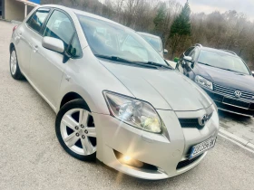 Toyota Auris 2.2* REALNI KM* , снимка 1