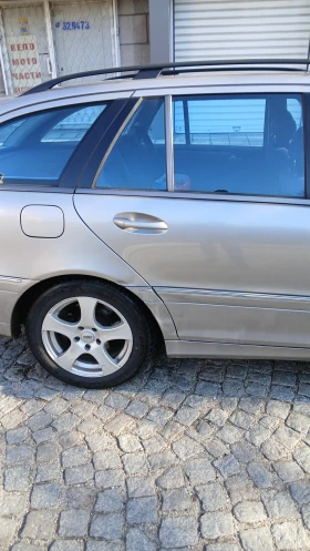 Mercedes-Benz C 220, снимка 4