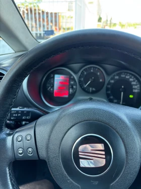 Seat Leon - 1950 € / 3813.87 лв. - 67398359 4