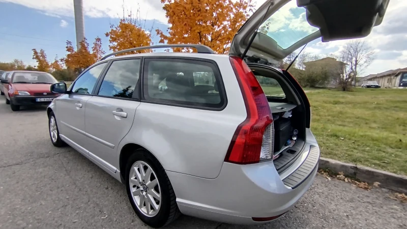 Volvo V50, снимка 11 - Автомобили и джипове - 47787886