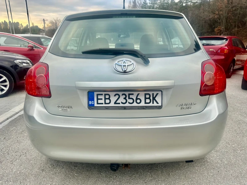 Toyota Auris 2.2* REALNI KM* , снимка 5 - Автомобили и джипове - 48346020