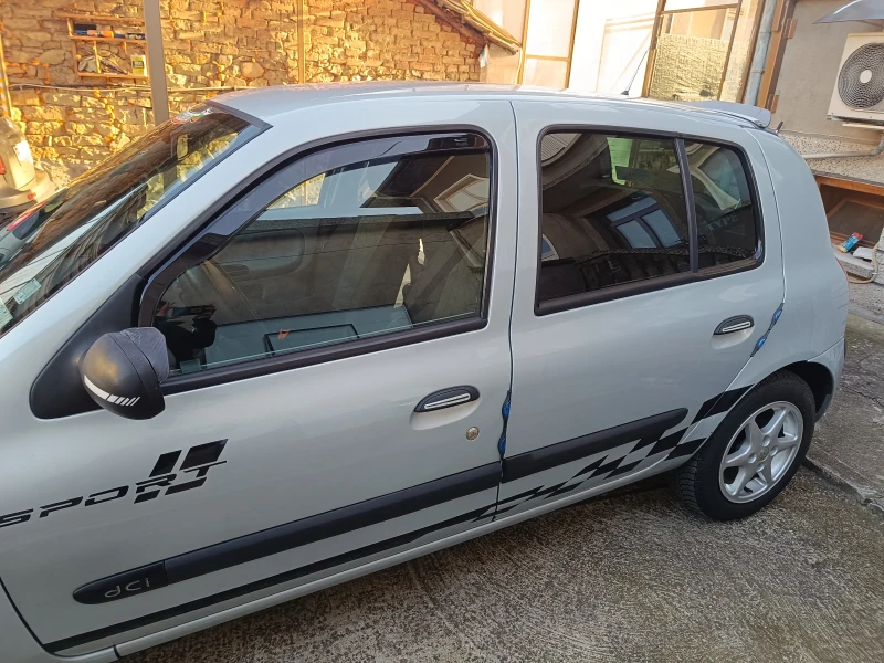 Renault Clio, снимка 3 - Автомобили и джипове - 48731080